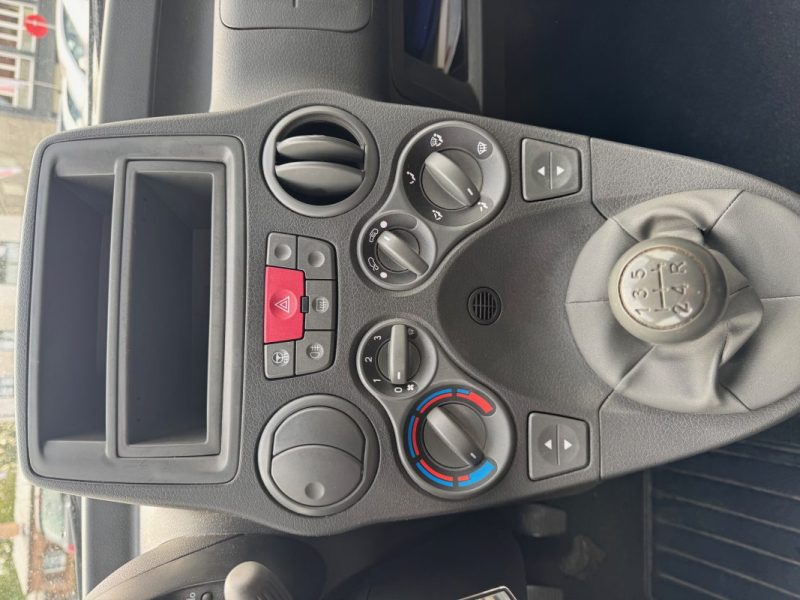 FIAT  PANDA  1.3MTJ 70CV DISTRIBUTON A CHAINE  