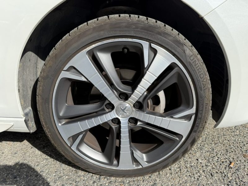  PEUGEOT 308 1.2 PURETECH EAT8 130cv GT LINE  / DISTRIB OK