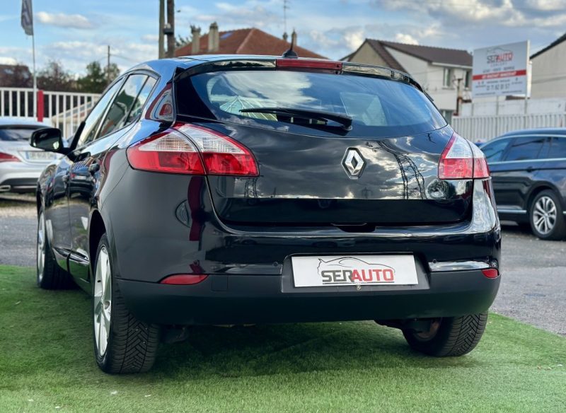 RENAULT MEGANE III 1.5 dCi 110ch FAP Limited eco²