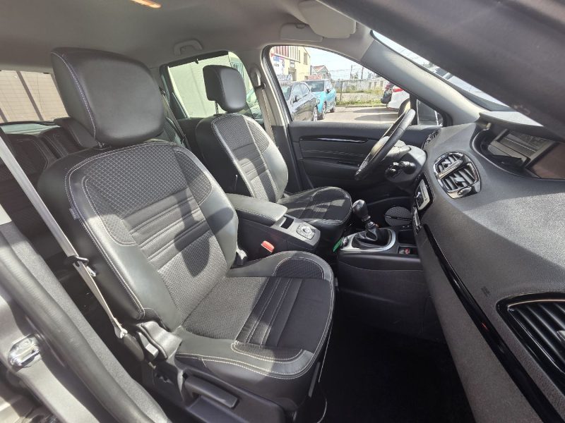 RENAULT SCENIC 3 PHASE 3 INTENS 1.2 TCE 130CV 2016 CRIT'AIR 1