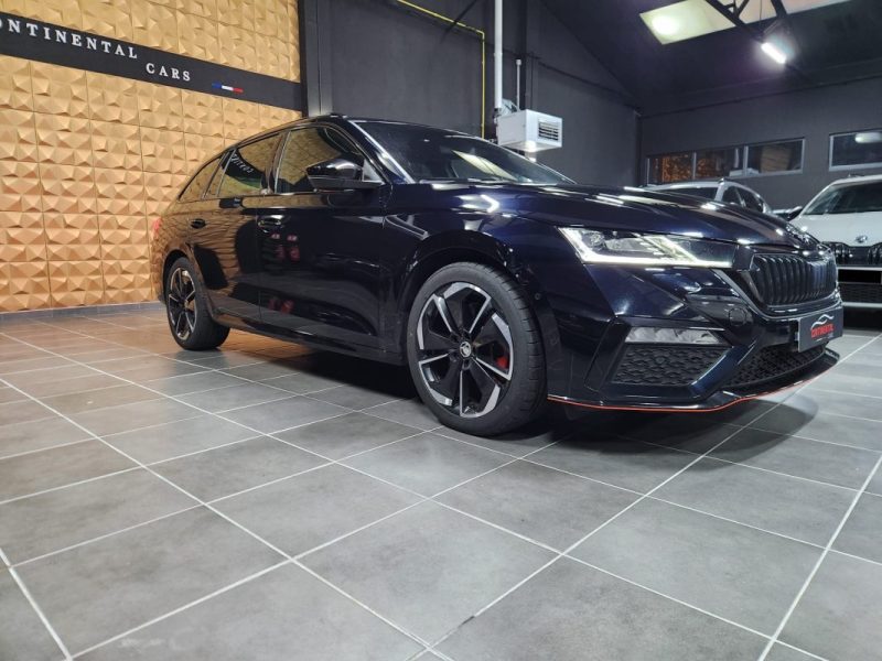 SKODA OCTAVIA Combi RS First Edition 2.0 TSi 245 DSG*VIRTUAL*CAMERA*CANTON*