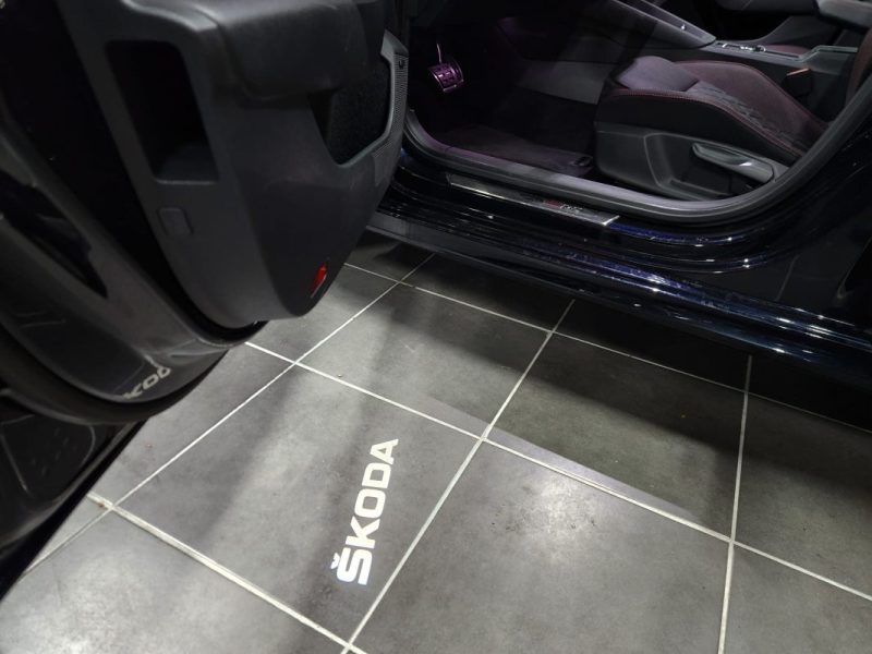 SKODA OCTAVIA Combi RS First Edition 2.0 TSi 245 DSG*VIRTUAL*CAMERA*CANTON*