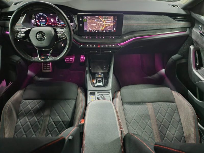 SKODA OCTAVIA Combi RS First Edition 2.0 TSi 245 DSG*VIRTUAL*CAMERA*CANTON*