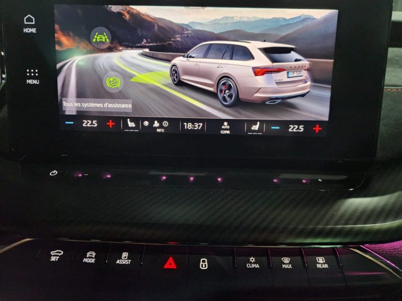 SKODA OCTAVIA Combi RS First Edition 2.0 TSi 245 DSG*VIRTUAL*CAMERA*CANTON*