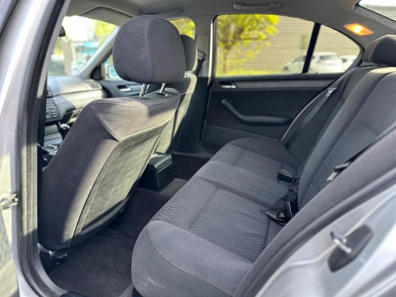 BMW SERIE 3 E46 PHASE 1 / ESSENCE / 5 PORTES / BOITE MANUELLE / REVISION COMPLETE OK