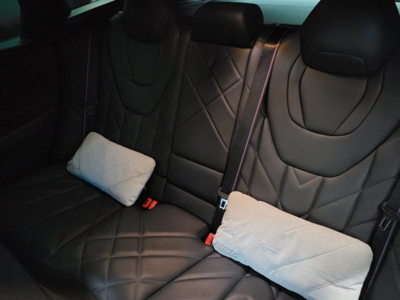 BMW XM 4.4 V8 HYBRID 4WD CARBON SCHWARZ 653 cv