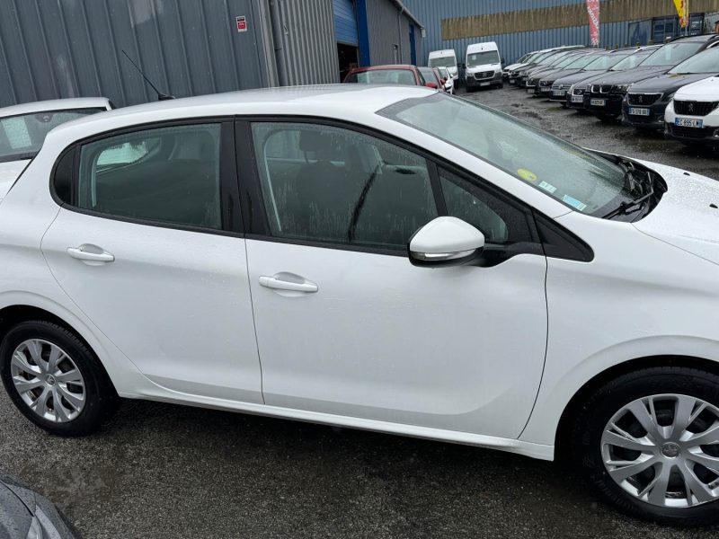 PEUGEOT 208 1.5 HDi 100ch 2 PLACES