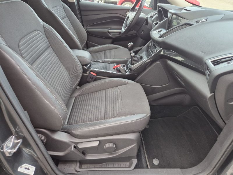 FORD KUGA 1.5 TDCI 120 S&S TITANIUM 