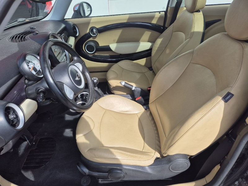 MINI MINI 2 R56 1.6i - 16V COOPER