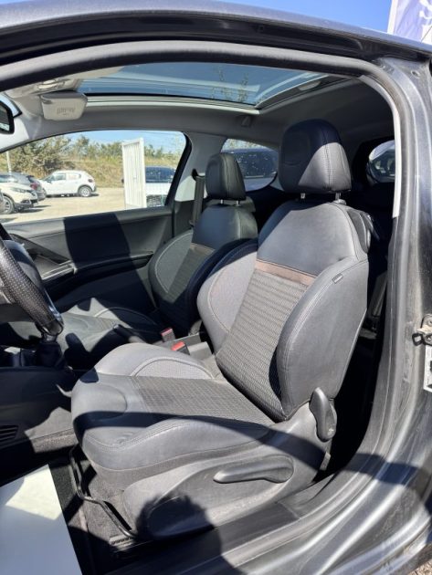 PEUGEOT 208 1.2 VTI ALLURE