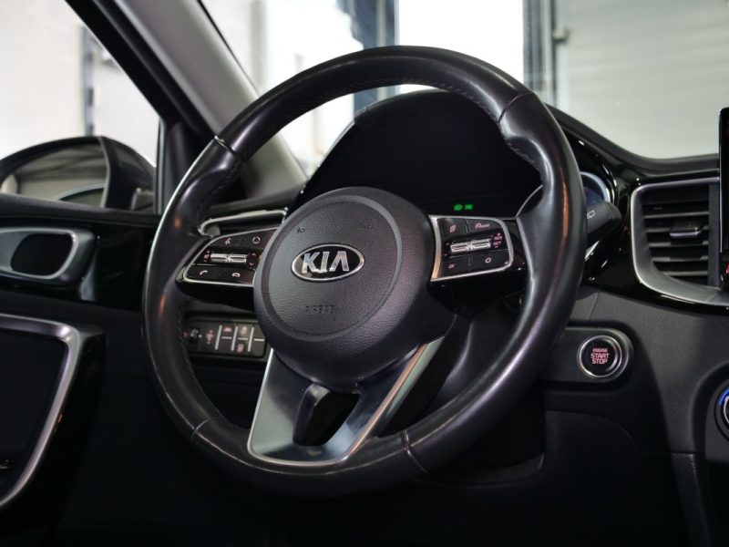 KIA XCEED 2021