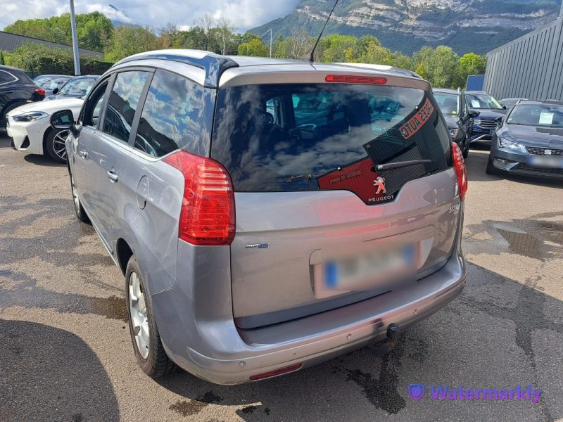 PEUGEOT 5008 1.6 BlueHDi 120ch S&S Style 7 Places