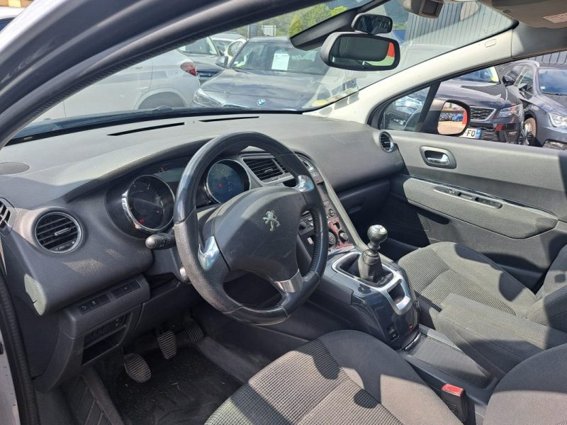 PEUGEOT 5008 1.6 BlueHDi 120ch S&S Style 7 Places