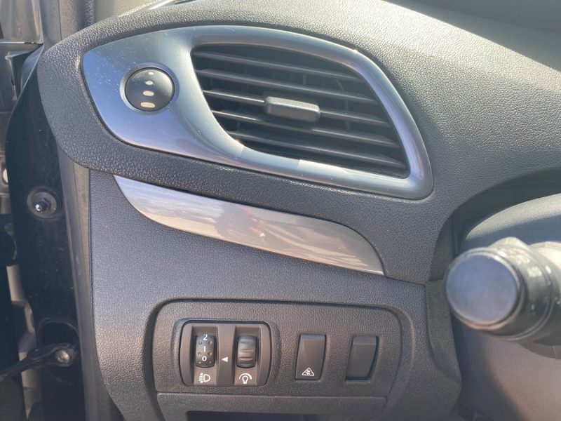 RENAULT MEGANE SCENIC 2011