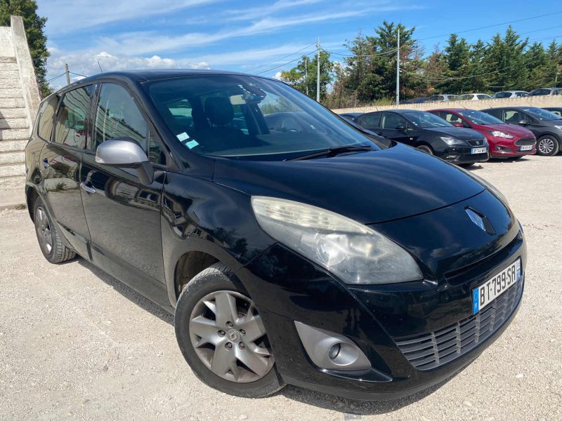 RENAULT MEGANE SCENIC 2011
