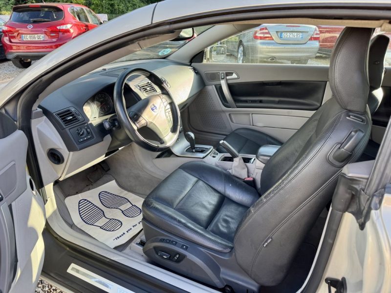 VOLVO C70 2.4 Summum Coupé Cabriolet 170 ch BVA