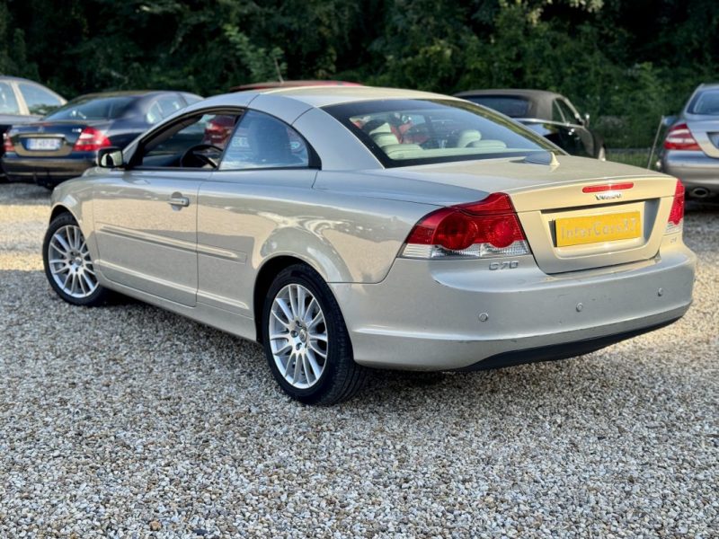 VOLVO C70 2.4 Summum Coupé Cabriolet 170 ch BVA