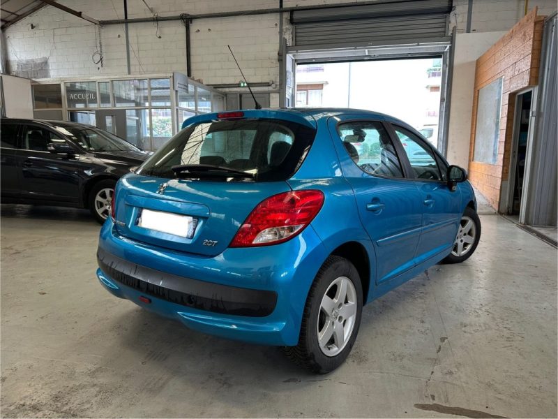 PEUGEOT 207 1.4e Flex Fuel 75cv Access