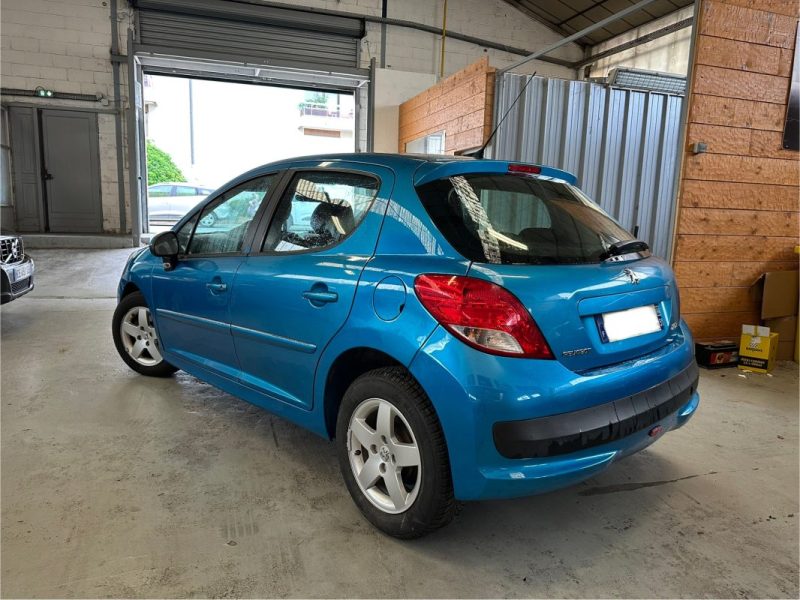 PEUGEOT 207 1.4e Flex Fuel 75cv Access