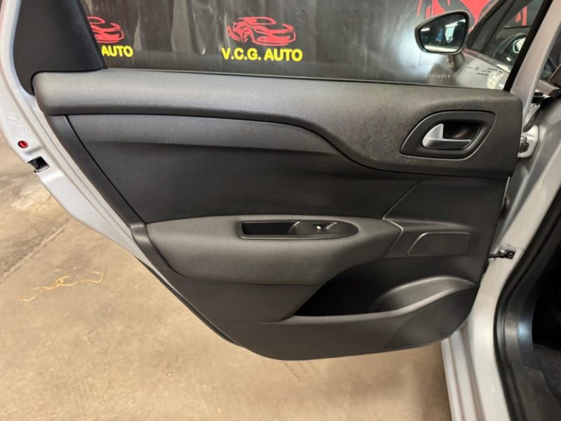 CITROEN C4 1.2i 110ch Shine 