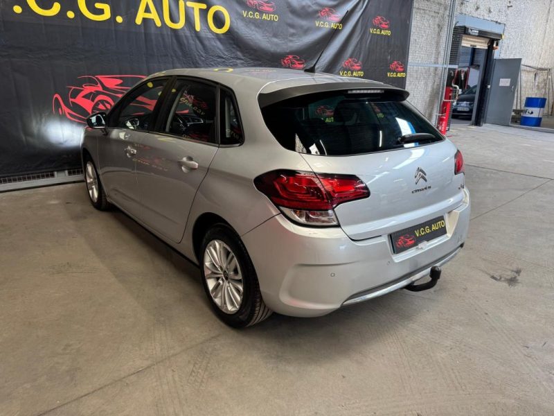 CITROEN C4 1.2i 110ch Shine 