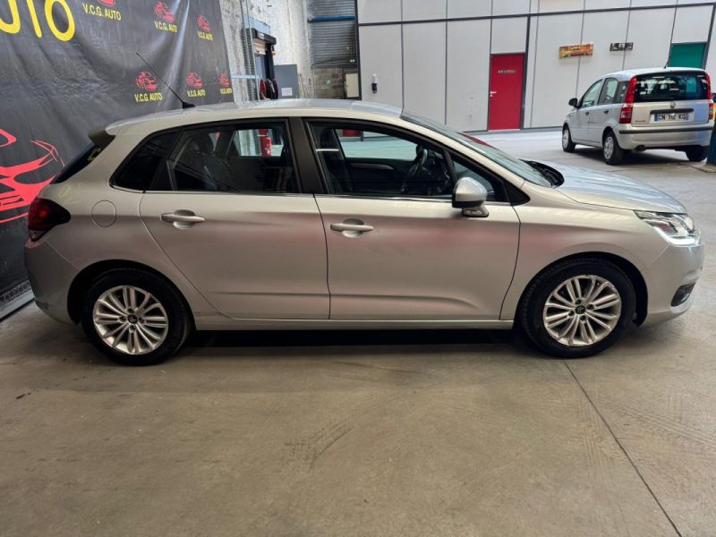 CITROEN C4 1.2i 110ch Shine 