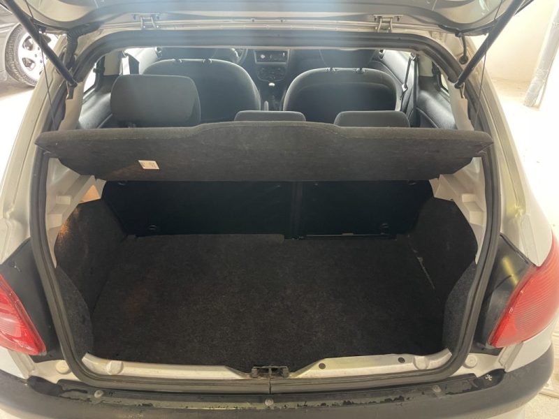 PEUGEOT 206 URBAN 1.4 75 ch pack clim / distribution faite