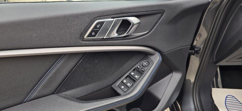 B.M.W. SERIE 1 118d 150cv Pack M  2021 / Bva 8