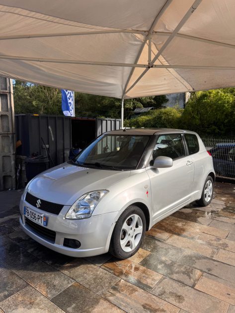 SUZUKI SWIFT 1.3 GLX 