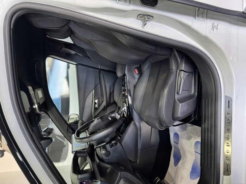 PEUGEOT 2008 2020 GT-LINE