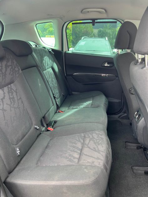 PEUGEOT 3008 1.6 HDi112 FAP Business Pack