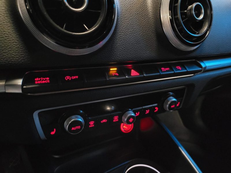 AUDI A3 SPORTBACK 1.4 TFSI 125ch AMBITION S tronic 7