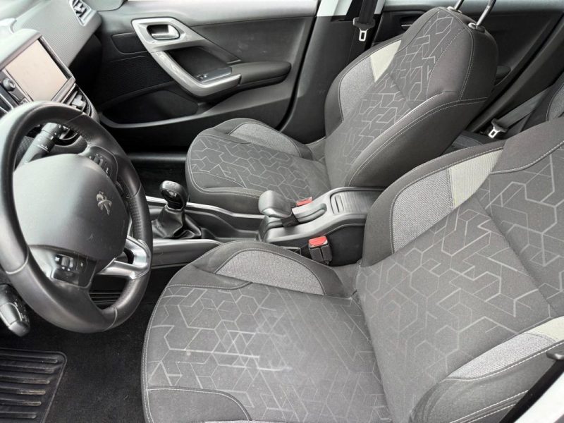 PEUGEOT 2008 1.6 BlueHDi 100ch 