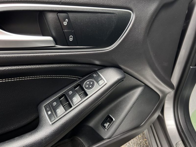 MERCEDES CLASSE CLA 180 1.6 i 122 Cv BOITE AUTOMATIQUE / 36 400 Kms CRIT AIR 1 - GARANTIE 1 AN