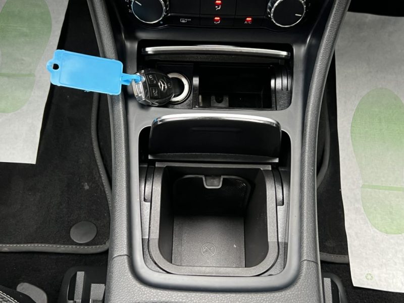 MERCEDES CLASSE CLA 180 1.6 i 122 Cv BOITE AUTOMATIQUE / 36 400 Kms CRIT AIR 1 - GARANTIE 1 AN