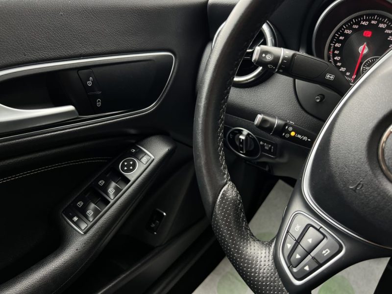 MERCEDES CLASSE CLA 180 1.6 i 122 Cv BOITE AUTOMATIQUE / 36 400 Kms CRIT AIR 1 - GARANTIE 1 AN