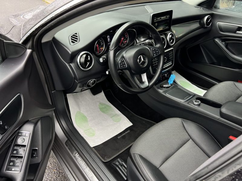 MERCEDES CLASSE CLA 180 1.6 i 122 Cv BOITE AUTOMATIQUE / 36 400 Kms CRIT AIR 1 - GARANTIE 1 AN