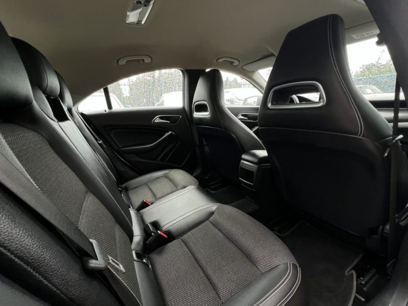 MERCEDES CLASSE CLA 180 1.6 i 122 Cv BOITE AUTOMATIQUE / 36 400 Kms CRIT AIR 1 - GARANTIE 1 AN