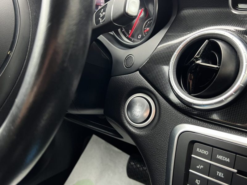 MERCEDES CLASSE CLA 180 1.6 i 122 Cv BOITE AUTOMATIQUE / 36 400 Kms CRIT AIR 1 - GARANTIE 1 AN