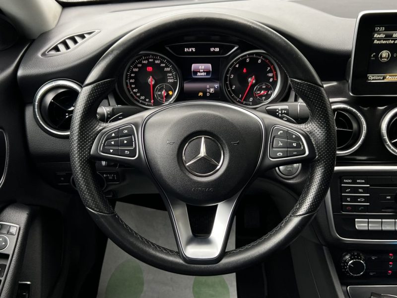 MERCEDES CLASSE CLA 180 1.6 i 122 Cv BOITE AUTOMATIQUE / 36 400 Kms CRIT AIR 1 - GARANTIE 1 AN
