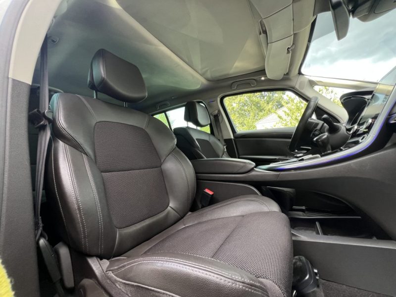 RENAULT ESPACE 5 V INTENS 1.6 DCI 160 Cv BOITE AUTOMATIQUE / ECRAN GPS TACTILE - GARANTIE 1 AN