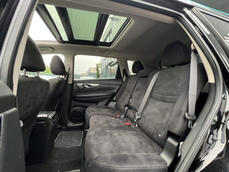 NISSAN X-TRAIL II N-CONNECTA 1.6 DCI 130 Cv 7 PLACES / TOIT OUVRANT ATTELAGE GPS - GARANTIE 1 AN