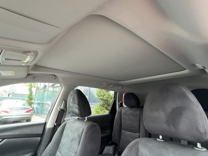 NISSAN X-TRAIL II N-CONNECTA 1.6 DCI 130 Cv 7 PLACES / TOIT OUVRANT ATTELAGE GPS - GARANTIE 1 AN