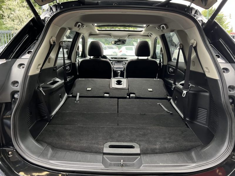 NISSAN X-TRAIL II N-CONNECTA 1.6 DCI 130 Cv 7 PLACES / TOIT OUVRANT ATTELAGE GPS - GARANTIE 1 AN