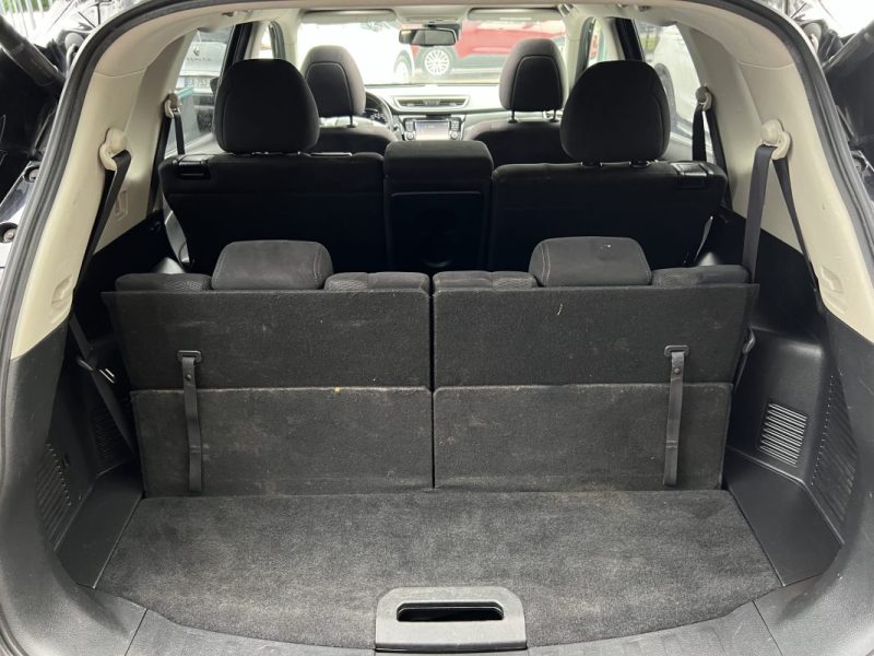 NISSAN X-TRAIL II N-CONNECTA 1.6 DCI 130 Cv 7 PLACES / TOIT OUVRANT ATTELAGE GPS - GARANTIE 1 AN