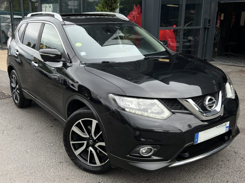NISSAN X-TRAIL II N-CONNECTA 1.6 DCI 130 Cv 7 PLACES / TOIT OUVRANT ATTELAGE GPS - GARANTIE 1 AN