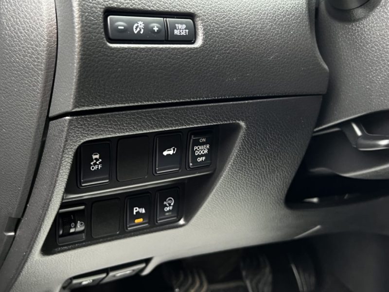 NISSAN X-TRAIL II N-CONNECTA 1.6 DCI 130 Cv 7 PLACES / TOIT OUVRANT ATTELAGE GPS - GARANTIE 1 AN