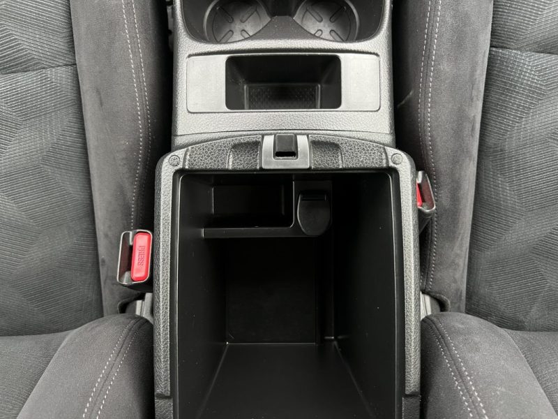 NISSAN X-TRAIL II N-CONNECTA 1.6 DCI 130 Cv 7 PLACES / TOIT OUVRANT ATTELAGE GPS - GARANTIE 1 AN