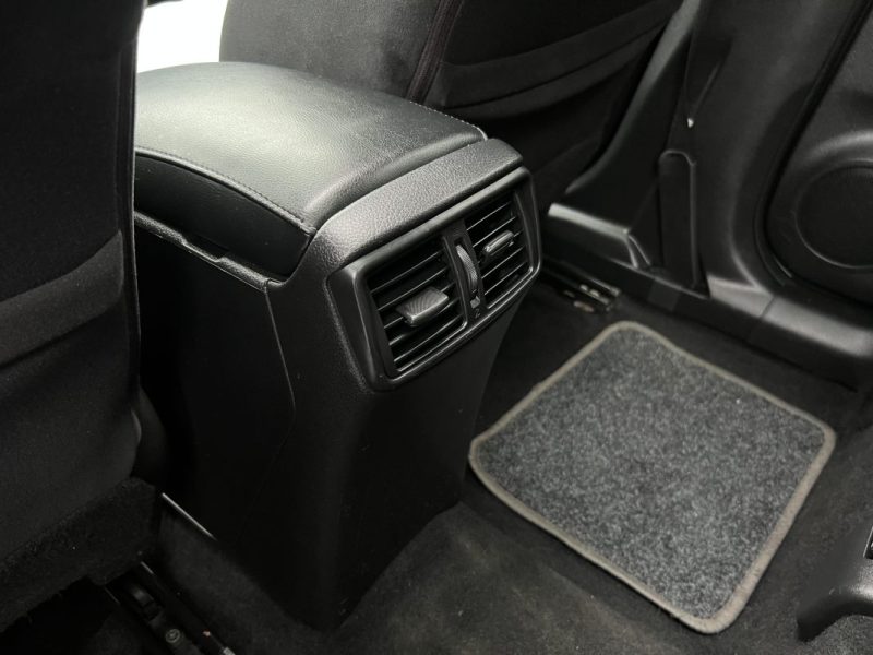 NISSAN X-TRAIL II N-CONNECTA 1.6 DCI 130 Cv 7 PLACES / TOIT OUVRANT ATTELAGE GPS - GARANTIE 1 AN