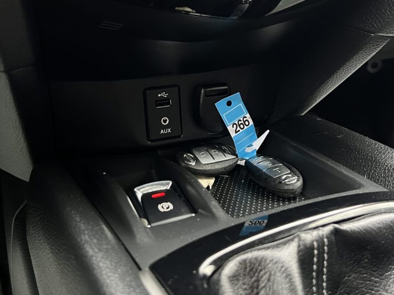 NISSAN X-TRAIL II N-CONNECTA 1.6 DCI 130 Cv 7 PLACES / TOIT OUVRANT ATTELAGE GPS - GARANTIE 1 AN